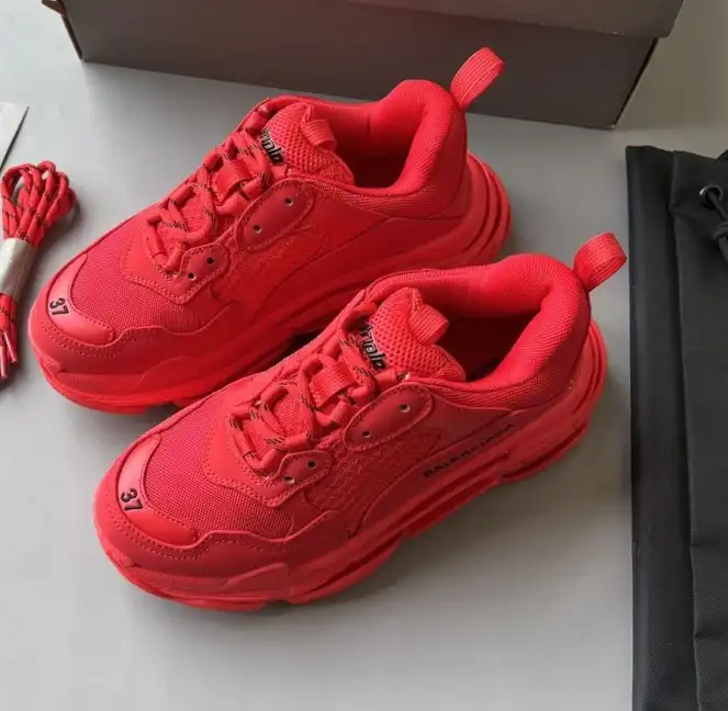 hype Balenciaga Sneakers