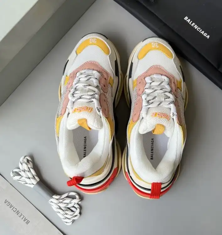 hype Balenciaga Sneakers