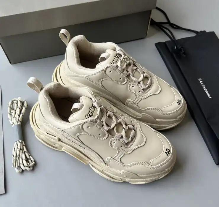 hype Balenciaga Sneakers