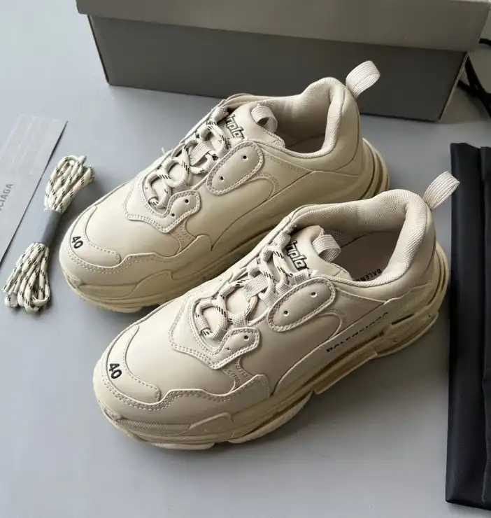 hype Balenciaga Sneakers