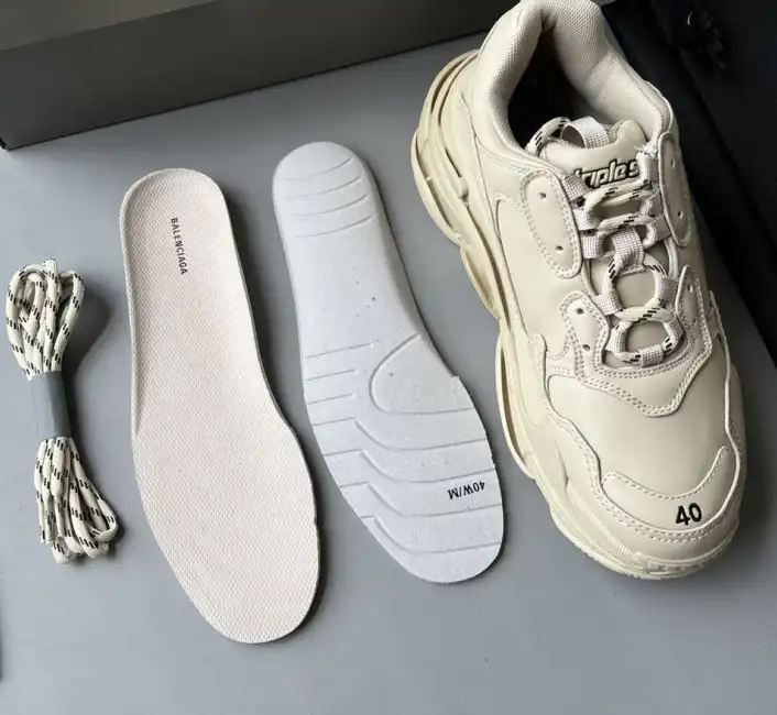 hype Balenciaga Sneakers