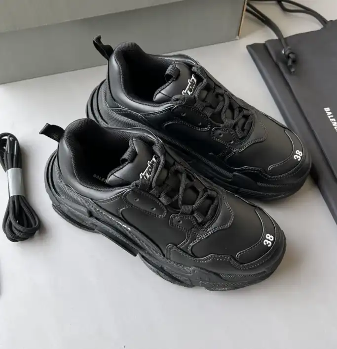 hype Balenciaga Sneakers