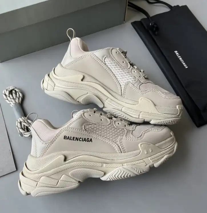 hype Balenciaga Sneakers