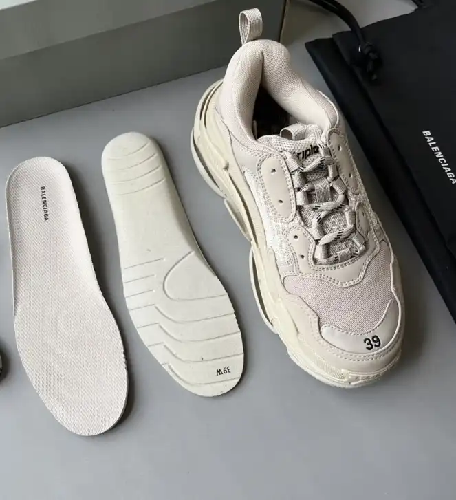 hype Balenciaga Sneakers