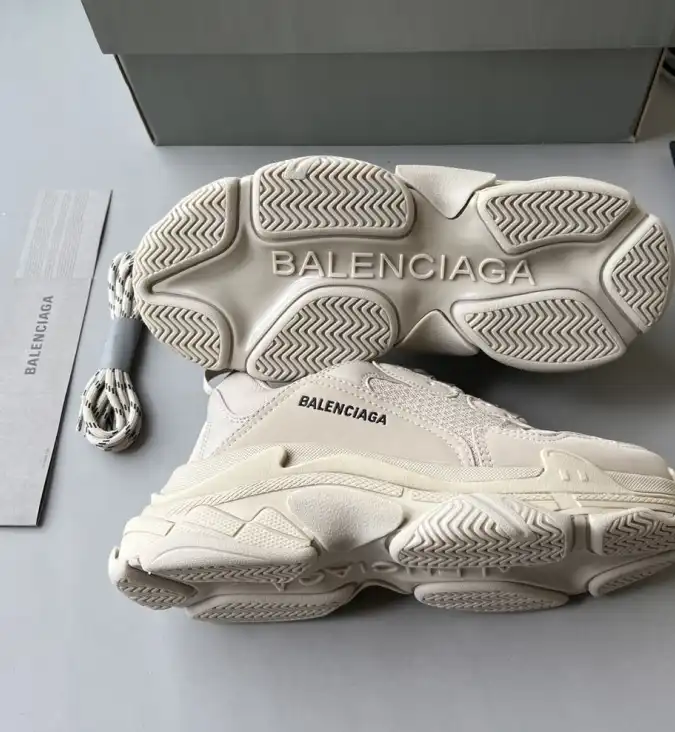 hype Balenciaga Sneakers