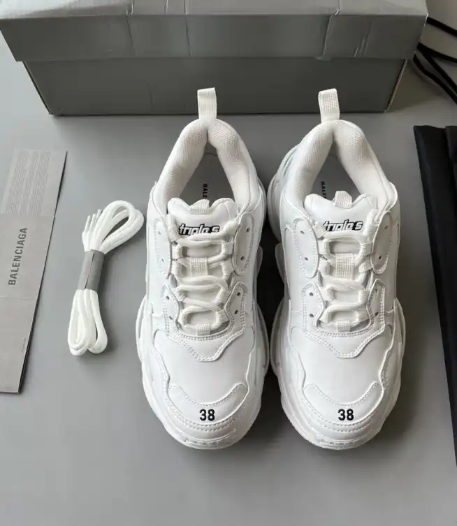 hype Balenciaga Sneakers