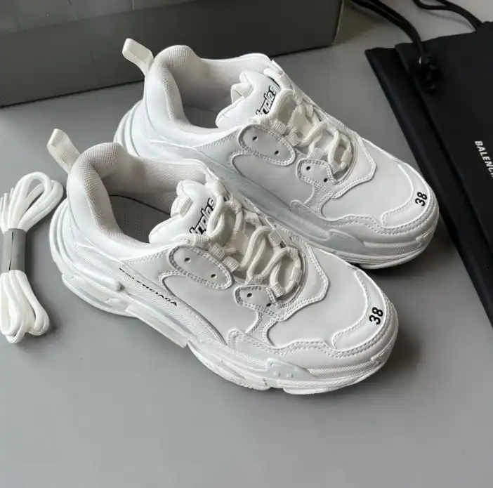 hype Balenciaga Sneakers