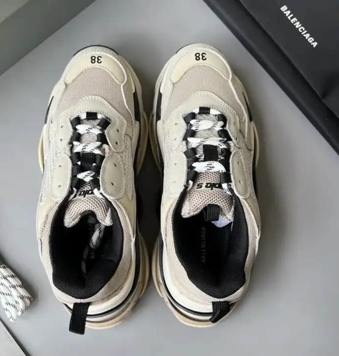 hype Balenciaga Sneakers