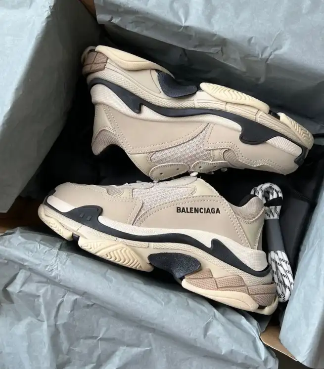 hype Balenciaga Sneakers