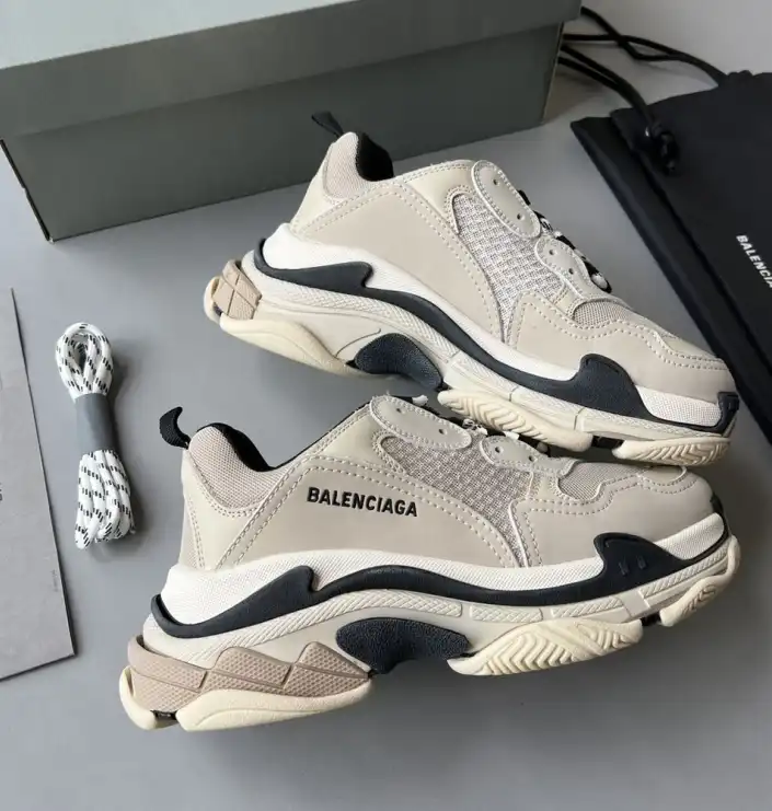 hype Balenciaga Sneakers