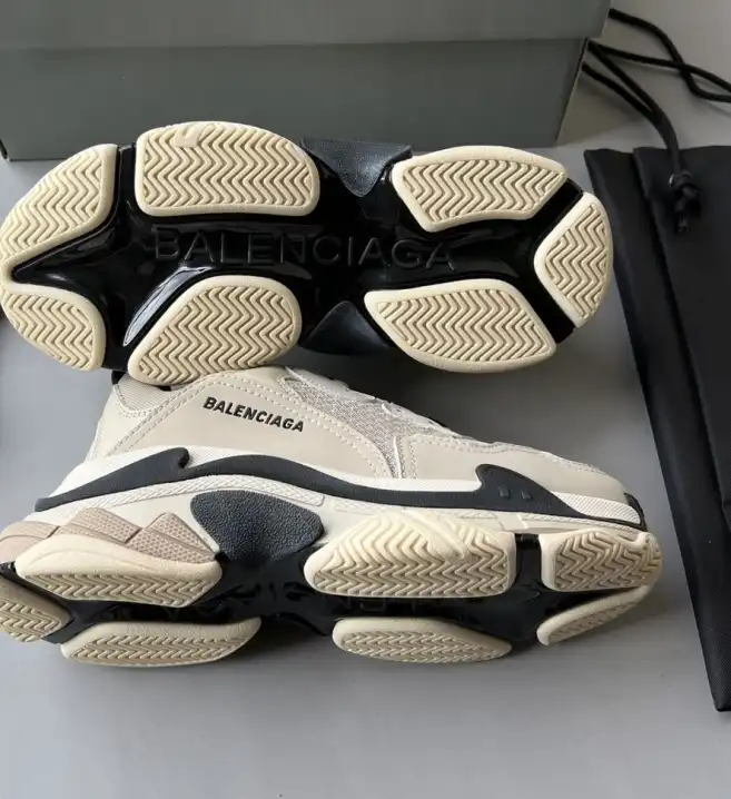 hype Balenciaga Sneakers