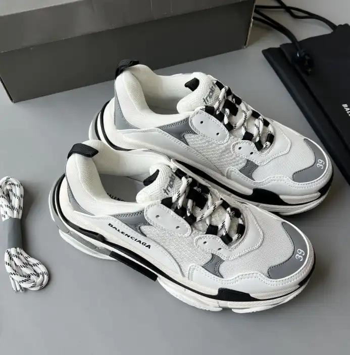 hype Balenciaga Sneakers