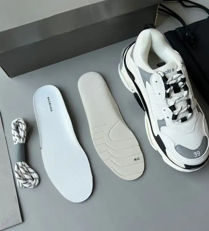 hype Balenciaga Sneakers