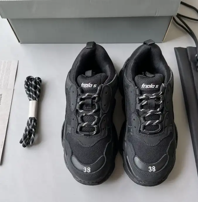 hype Balenciaga Sneakers