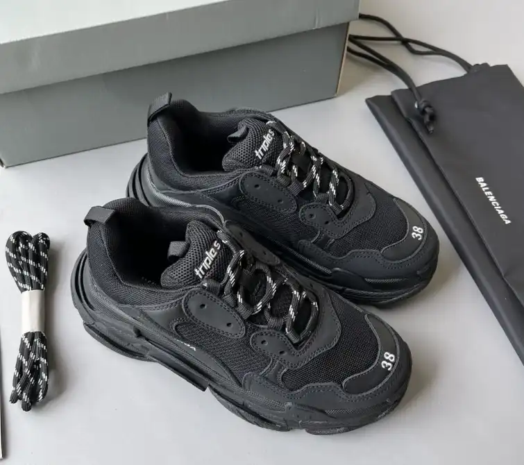 hype Balenciaga Sneakers