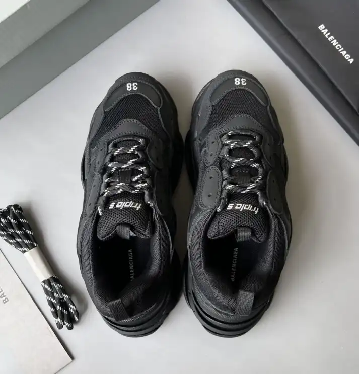 hype Balenciaga Sneakers