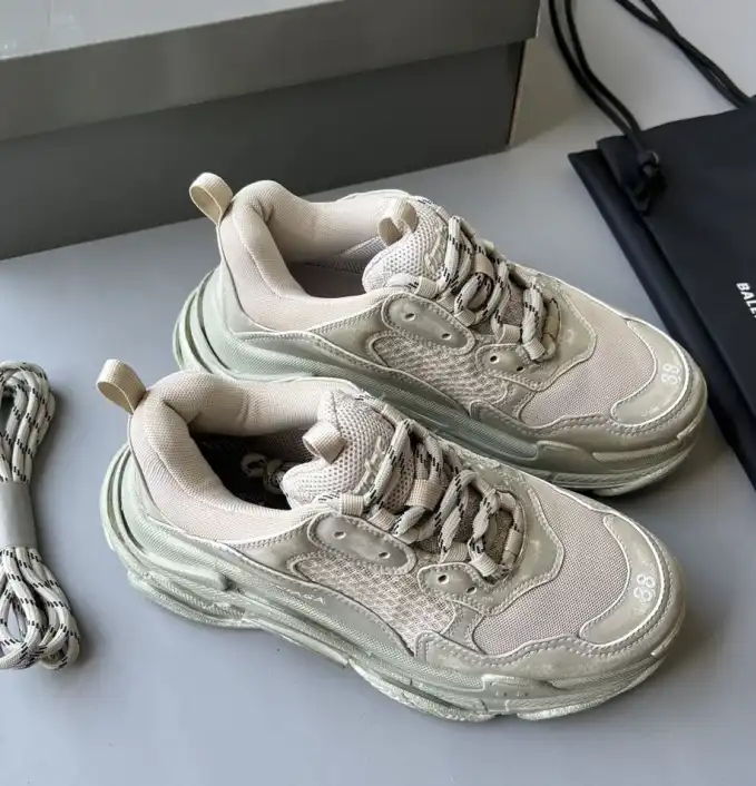 hype Balenciaga Sneakers