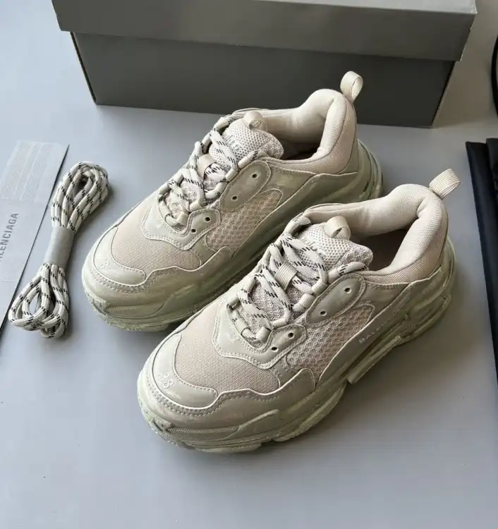 hype Balenciaga Sneakers