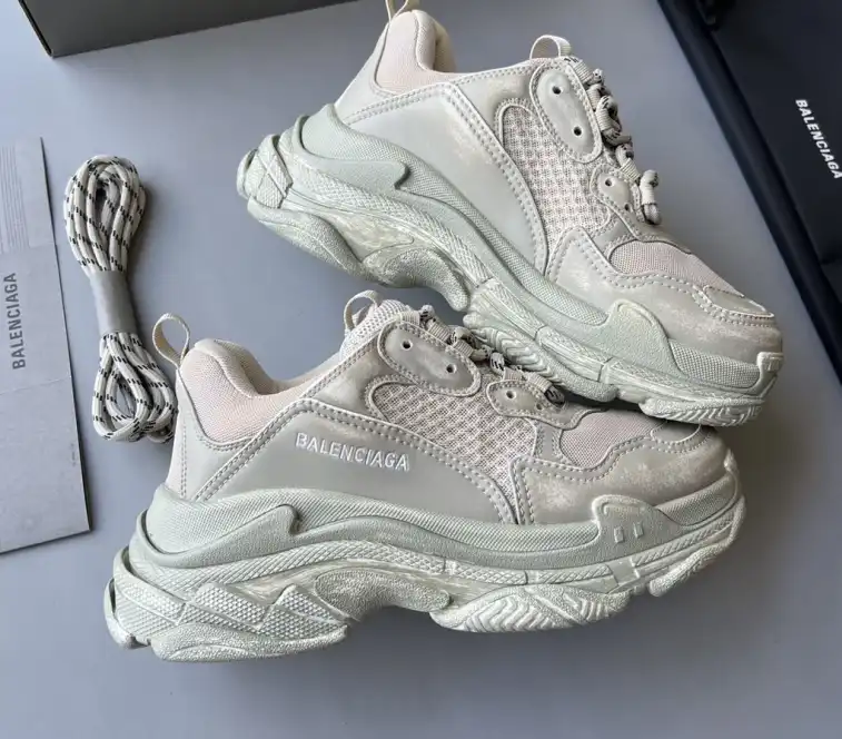 hype Balenciaga Sneakers