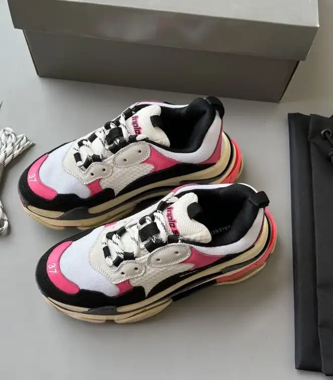 hype Balenciaga Sneakers