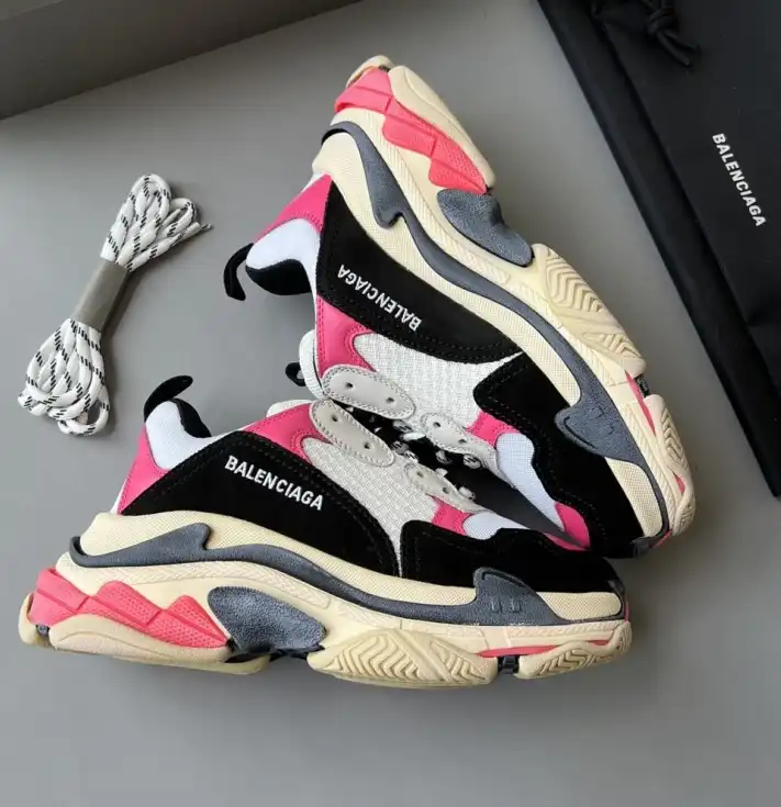 hype Balenciaga Sneakers