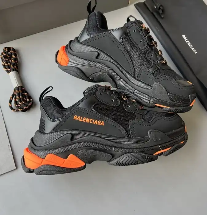 hype Balenciaga Sneakers