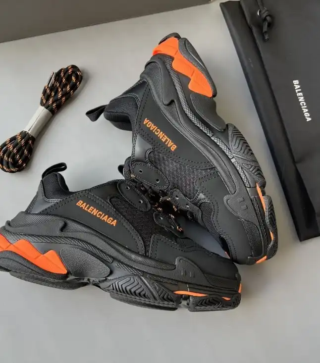 hype Balenciaga Sneakers