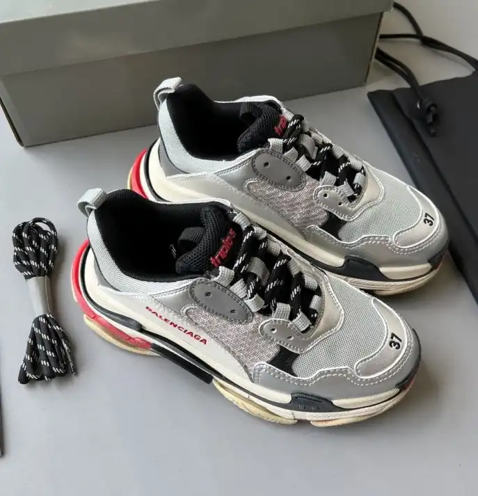 hype Balenciaga Sneakers