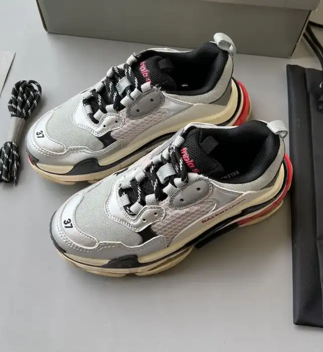 hype Balenciaga Sneakers