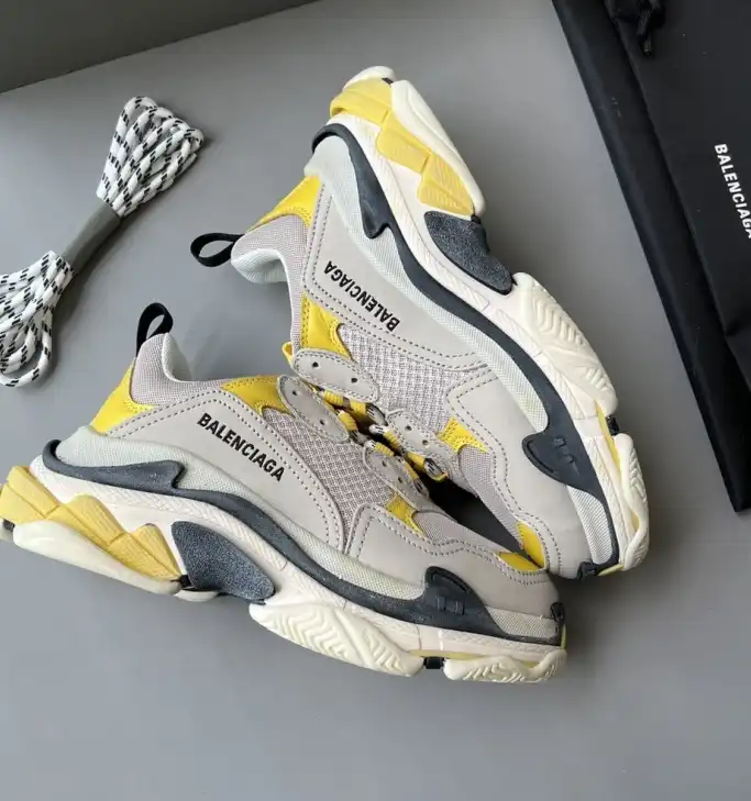 hype Balenciaga Sneakers