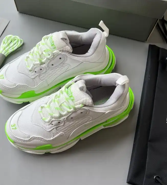 hype Balenciaga Sneakers