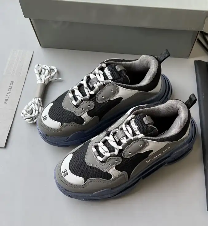 hype Balenciaga Sneakers