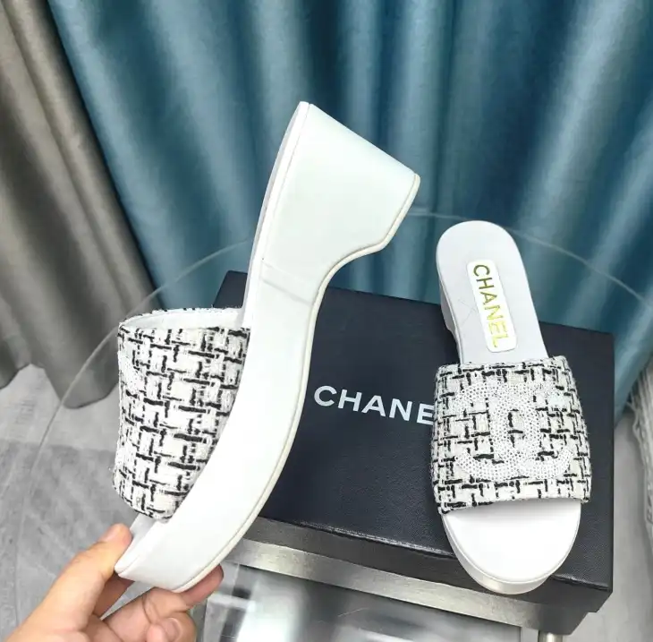 hype Chanel Slippers