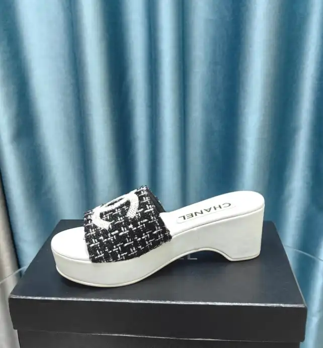 hype Chanel Slippers