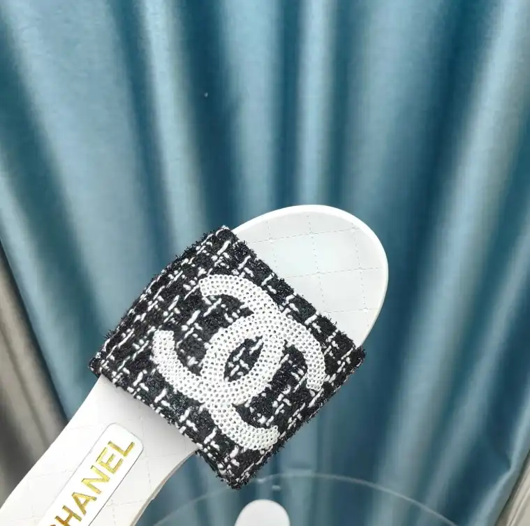 hype Chanel Slippers