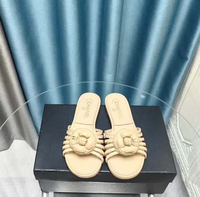 hype Chanel Slippers