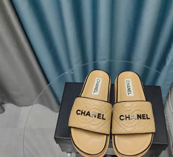 hype Chanel Slippers