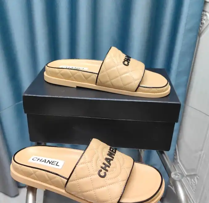 hype Chanel Slippers