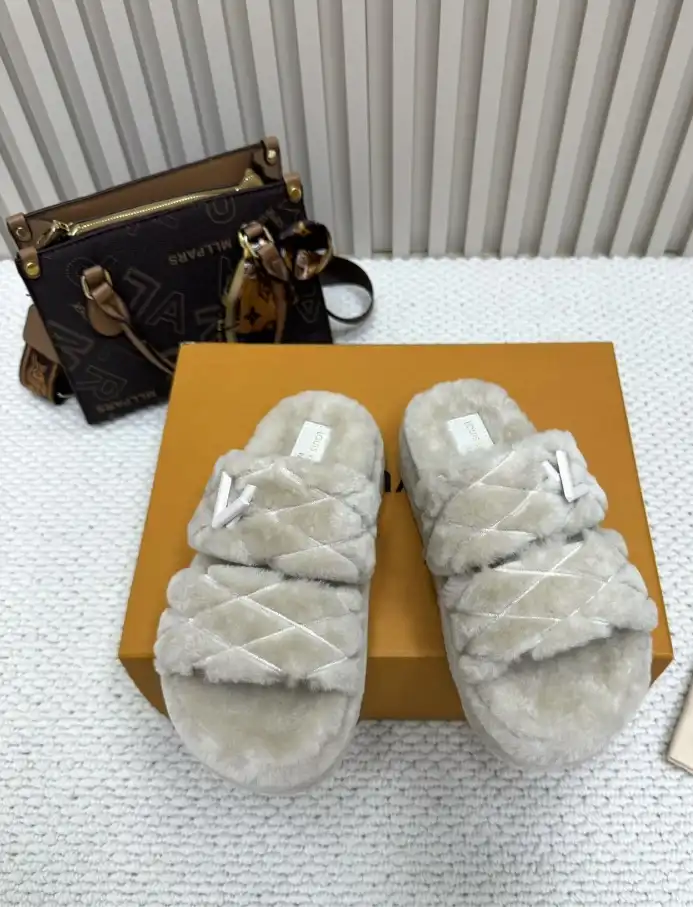 hype LV Slippers