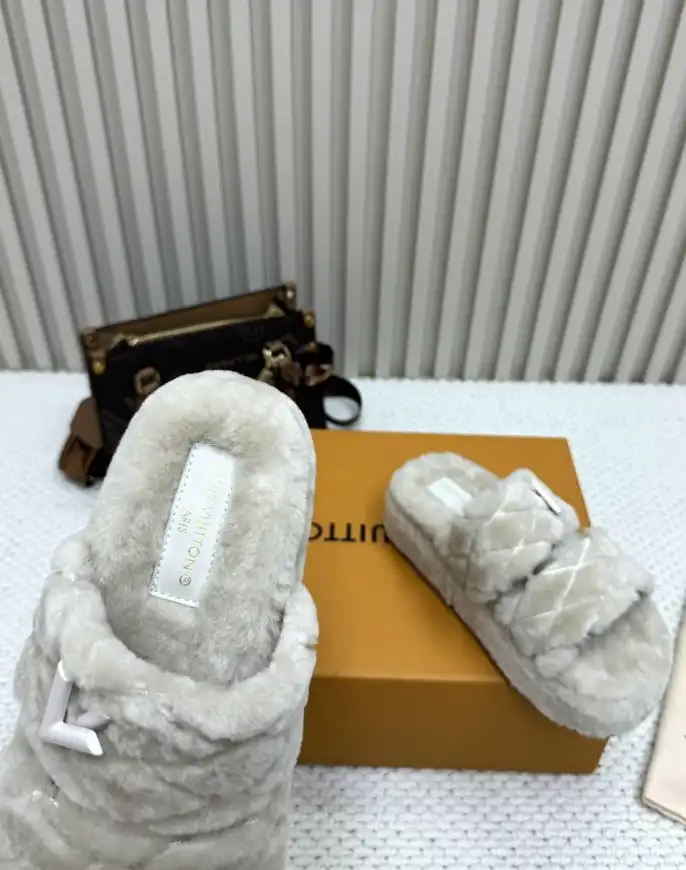 hype LV Slippers