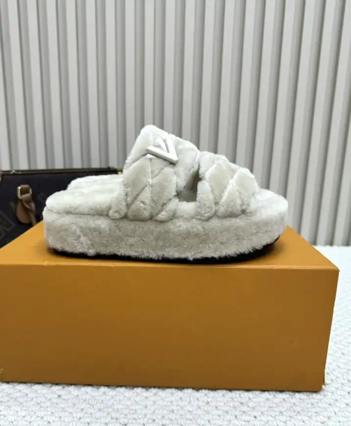 hype LV Slippers