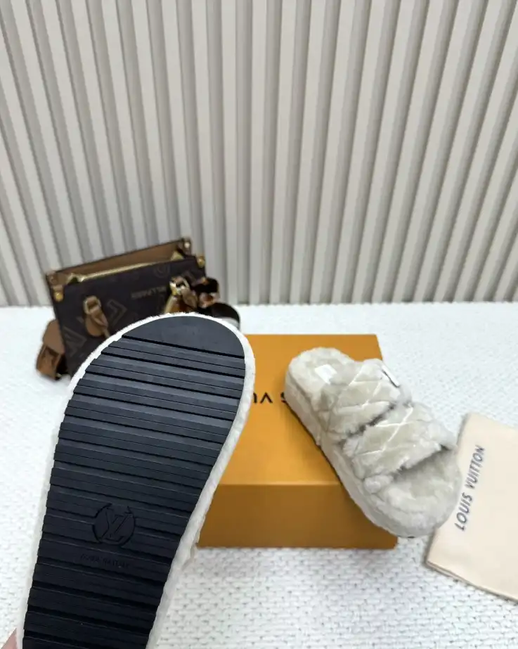 hype LV Slippers