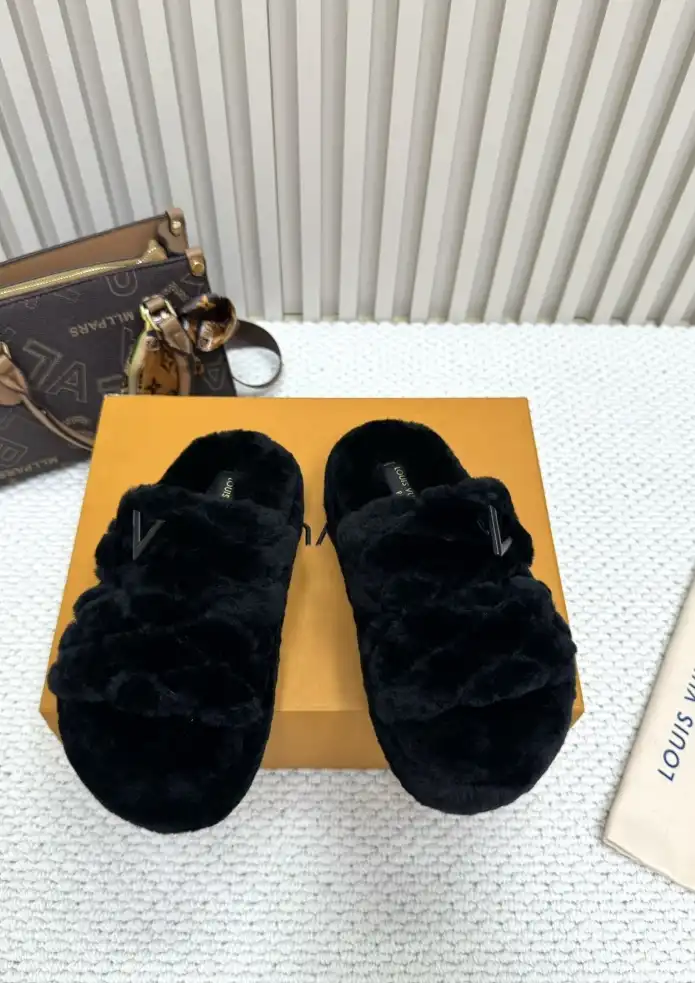 hype LV Slippers