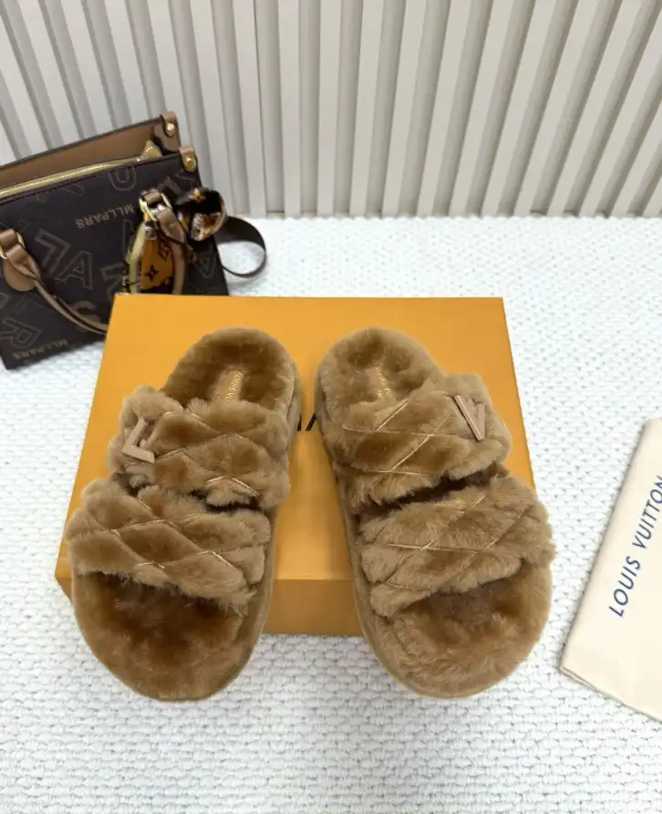 hype LV Slippers