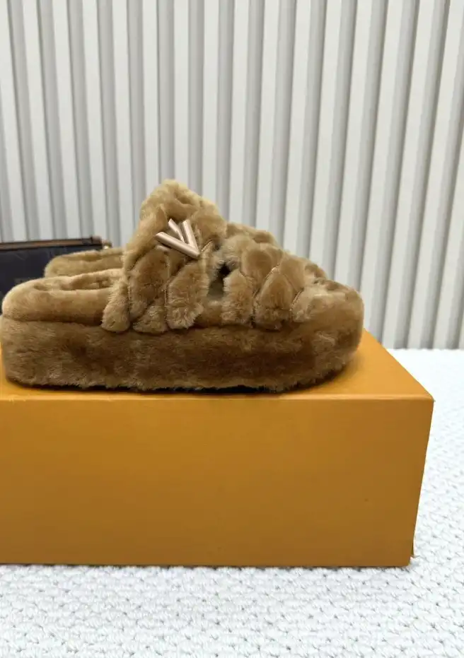 hype LV Slippers