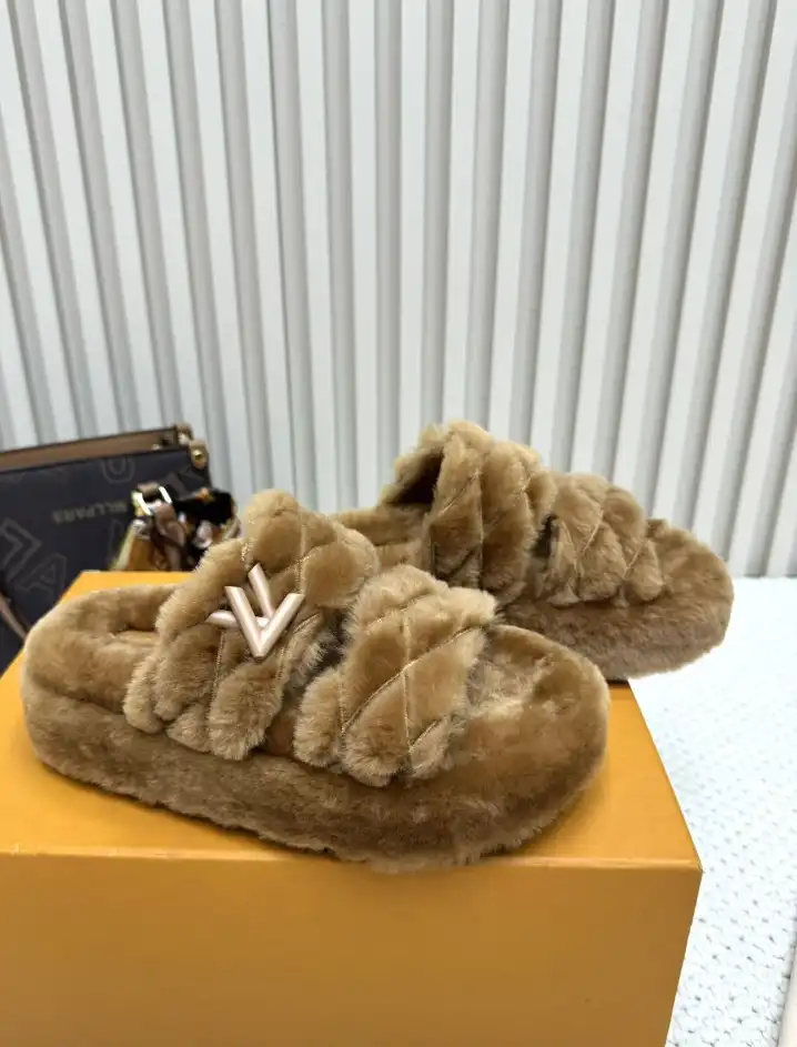 hype LV Slippers