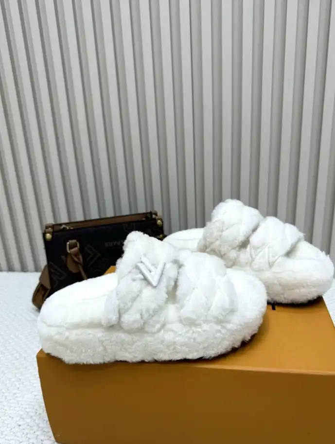 hype LV Slippers