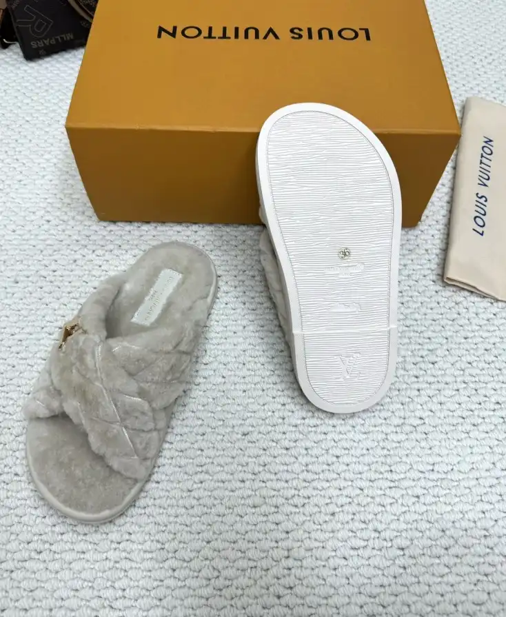 hype LV Slippers