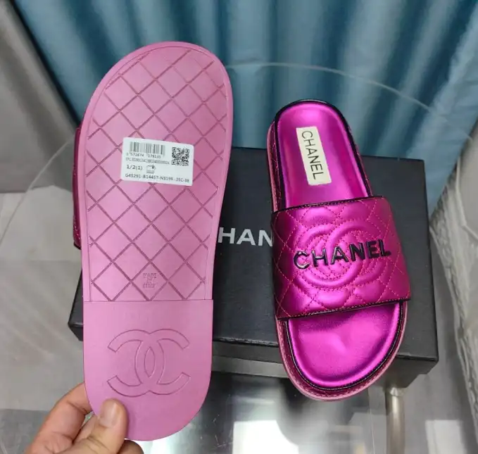 hype Chanel Slippers