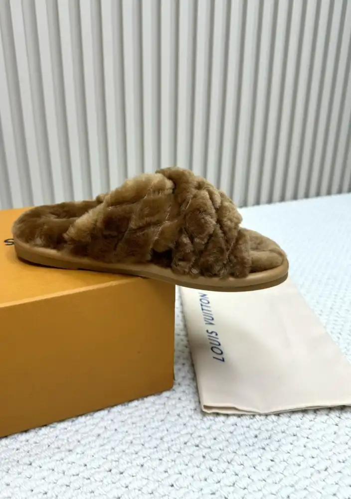 hype LV Slippers